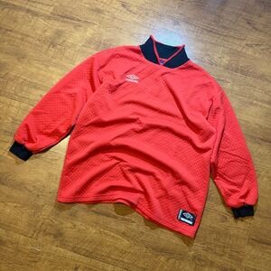 Vintage Umbro Quilted Soccer Training Jersey Mens XL Red Black Goalkeeper Top